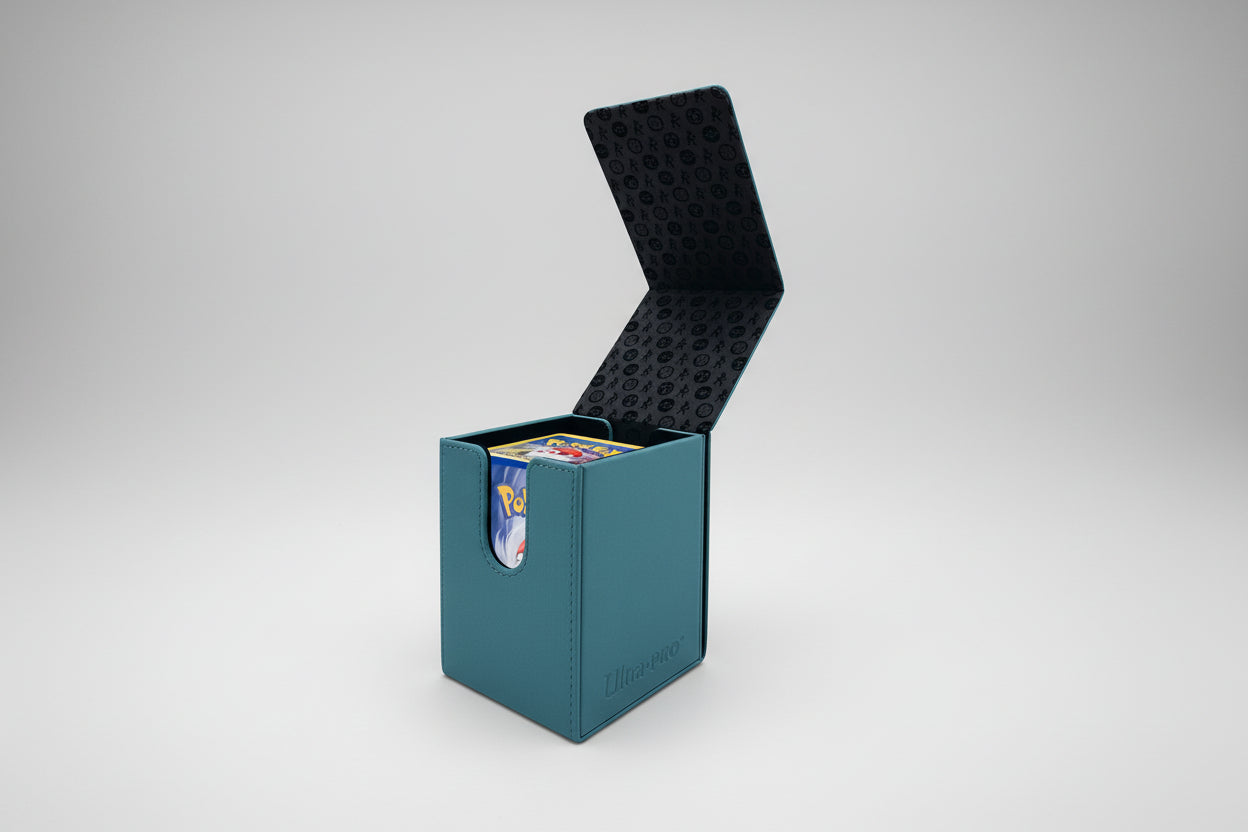 Pokémon Elite Series Lucario Alcove Flip